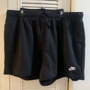 Nike Mid Rise Men’s Shorts NWT-A198